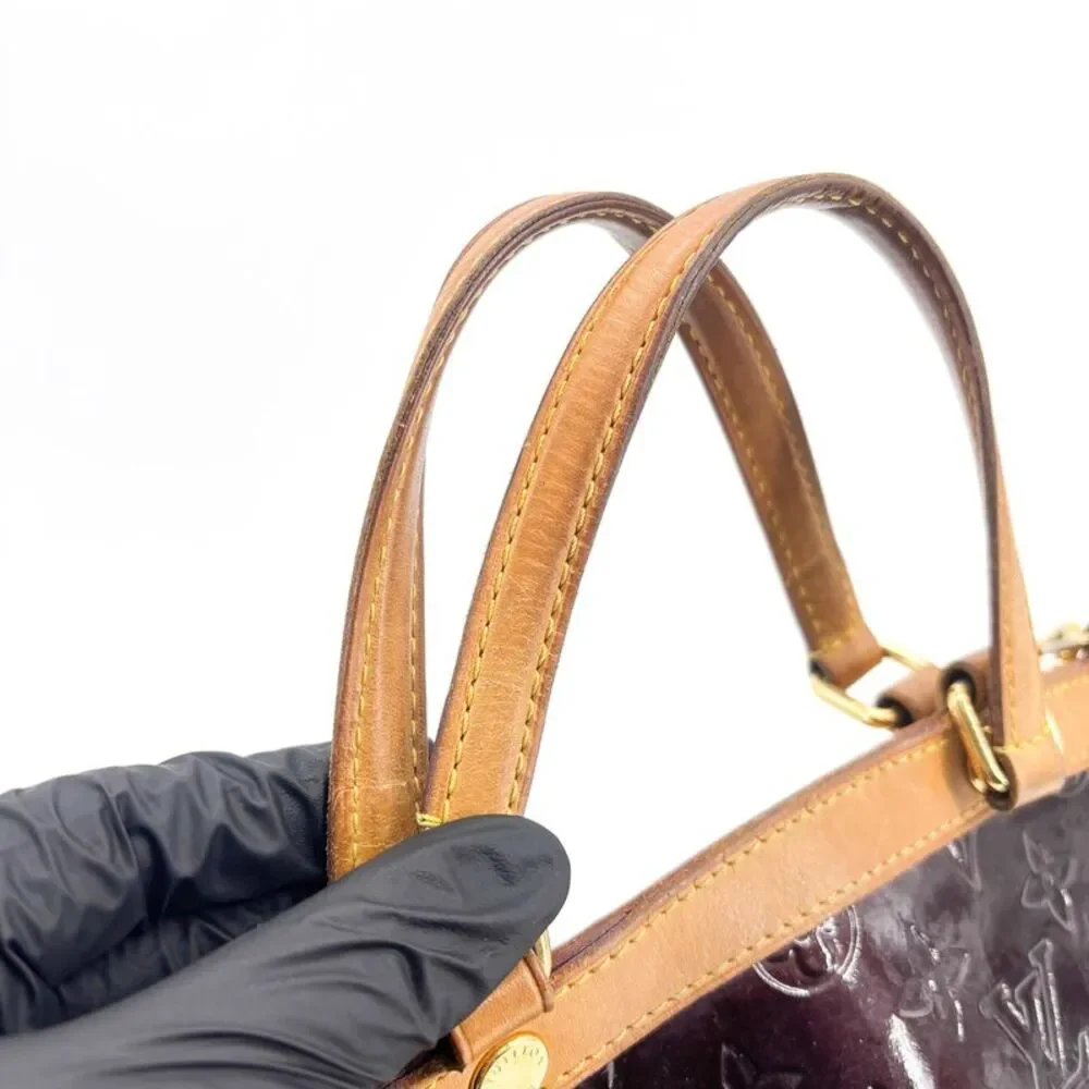Louis Vuitton Monogram Vernis Bréa MM Amarante